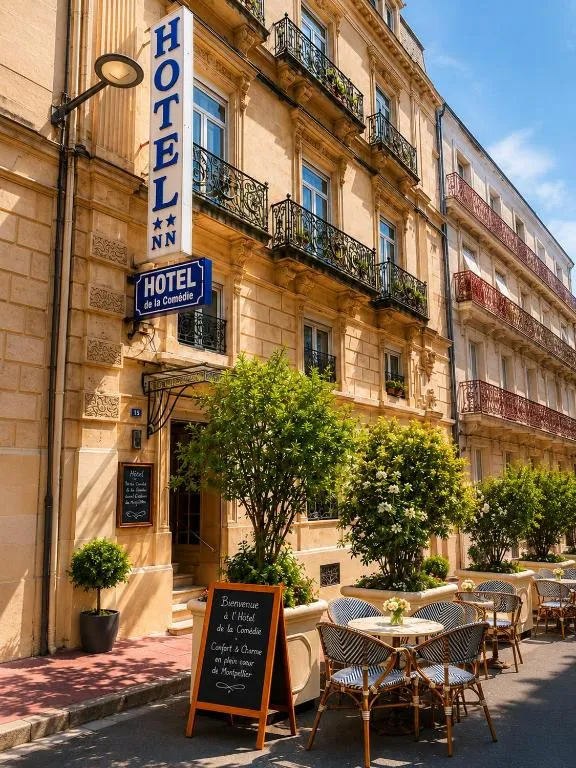 Terrasse de l'Hôtel de la Comédie en centre-ville de Montpellier